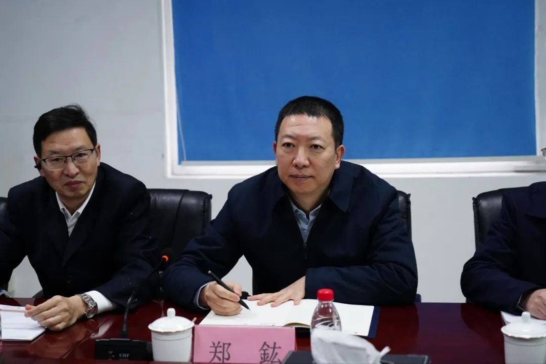 四川省司法廳領導調(diào)研藍海，并召開中小企業(yè)權益保障座談會(圖3)